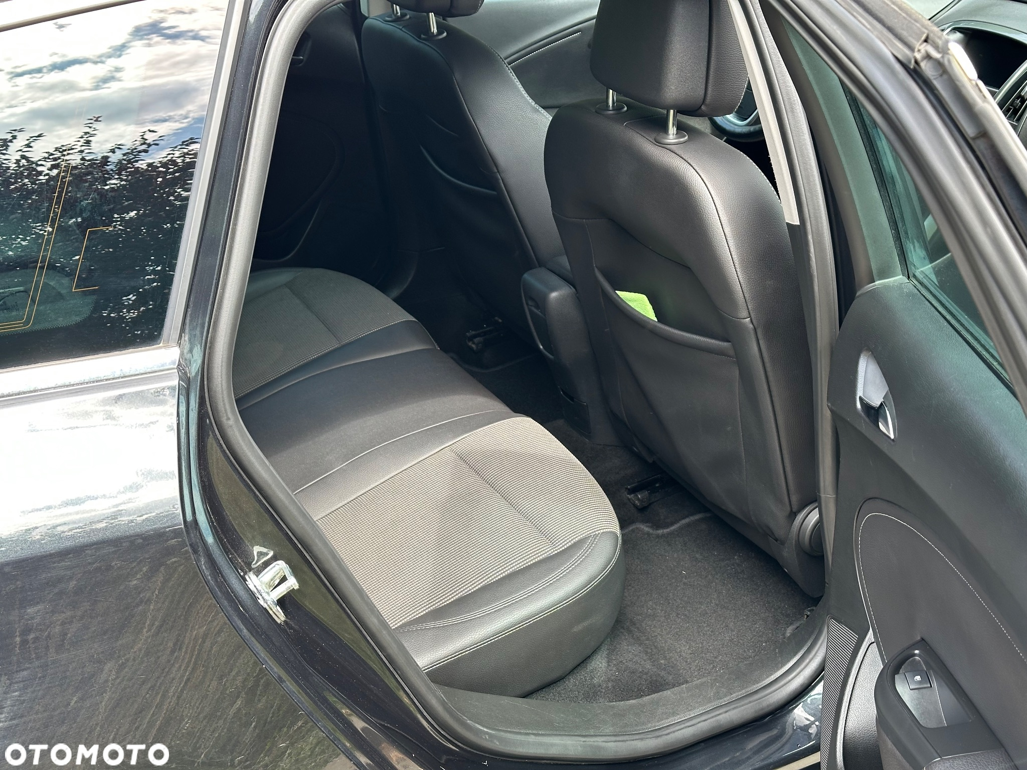 Opel Astra IV 2.0 CDTI Sport - 23