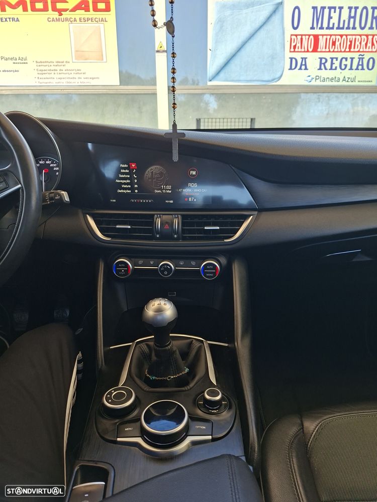 Alfa Romeo Giulia 2.2 D Super - 6