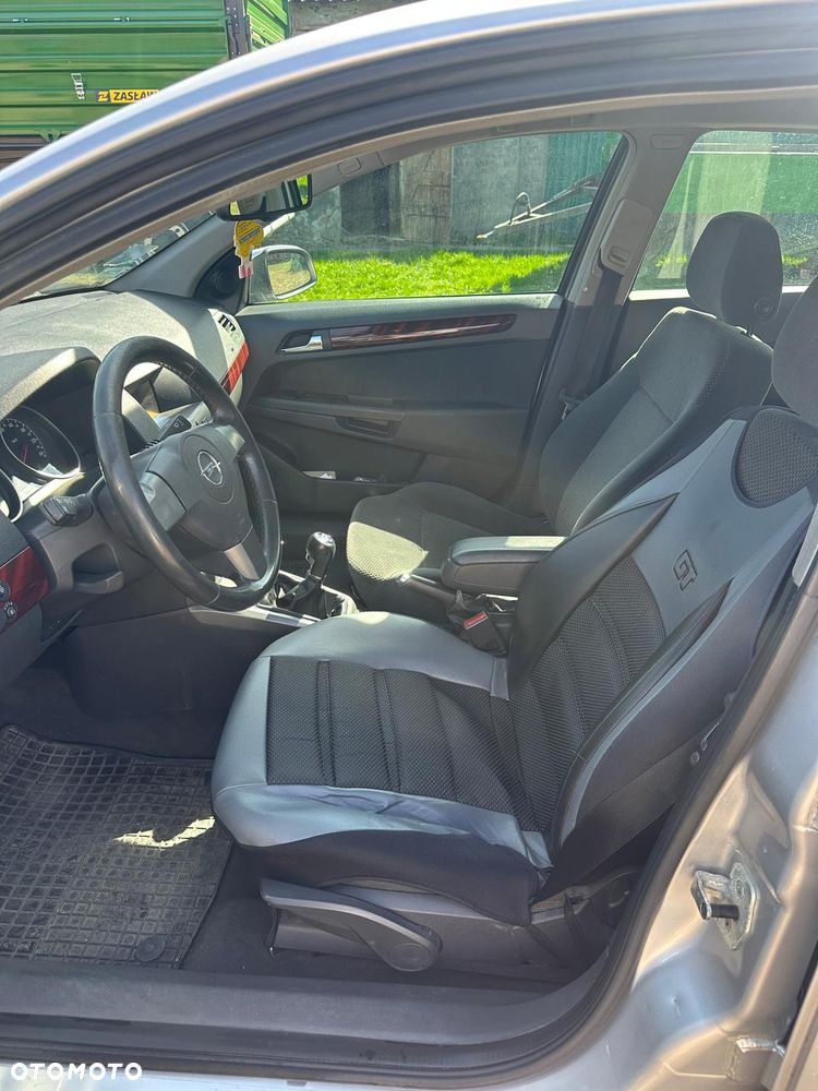 Opel Astra 1.8 Edition Plus - 11
