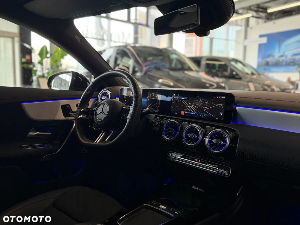 Mercedes-Benz CLA 200 AMG Line 7G-DCT - 4