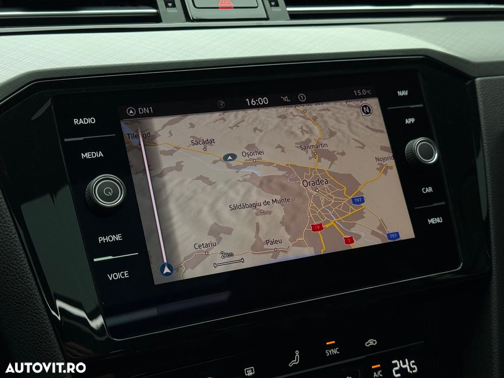 Volkswagen Passat 2.0 TDI SCR Business - 13