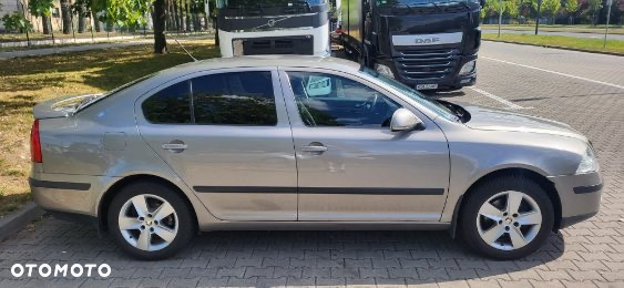 Skoda Octavia 1.6 Elegance EU5 - 2