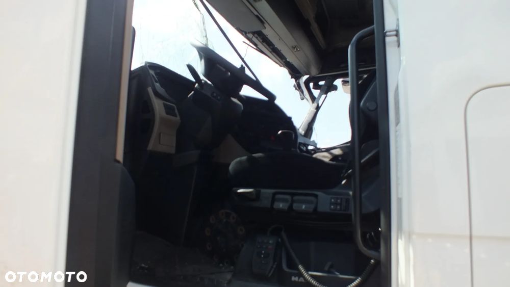 MAN TGX - 8