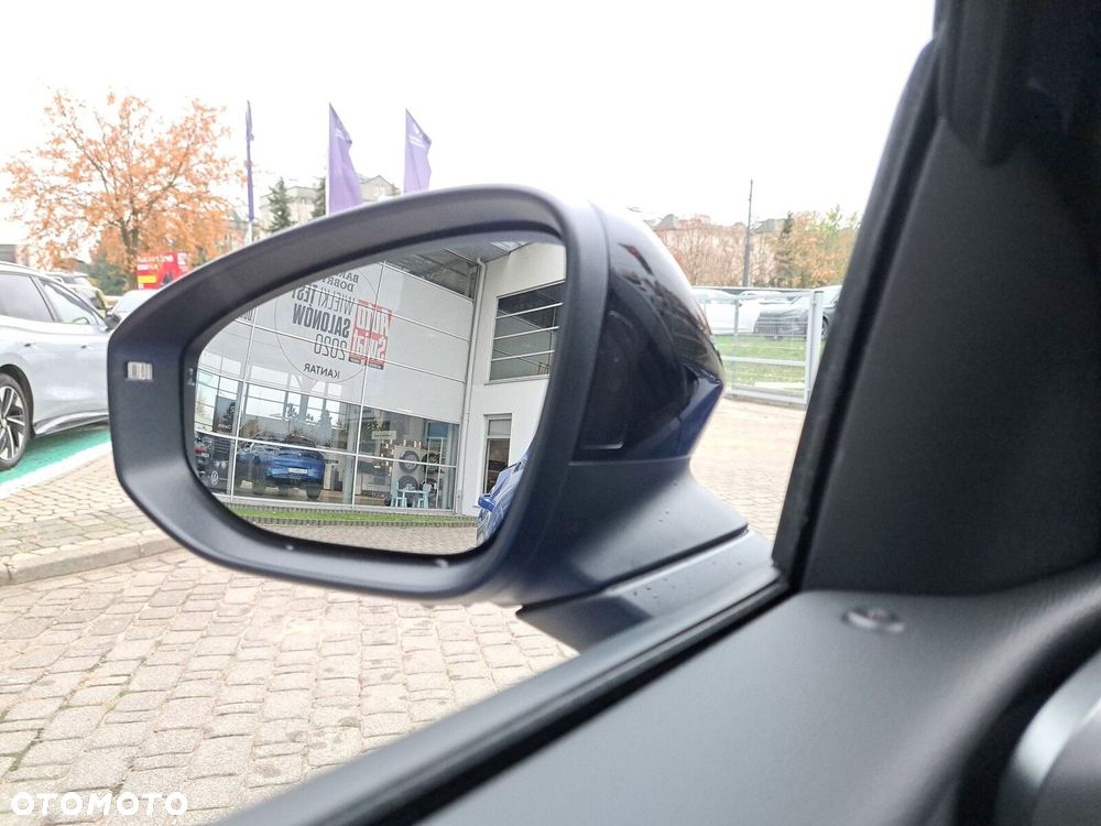 Volkswagen T-Roc 1.5 TSI HEV R-Line - 32