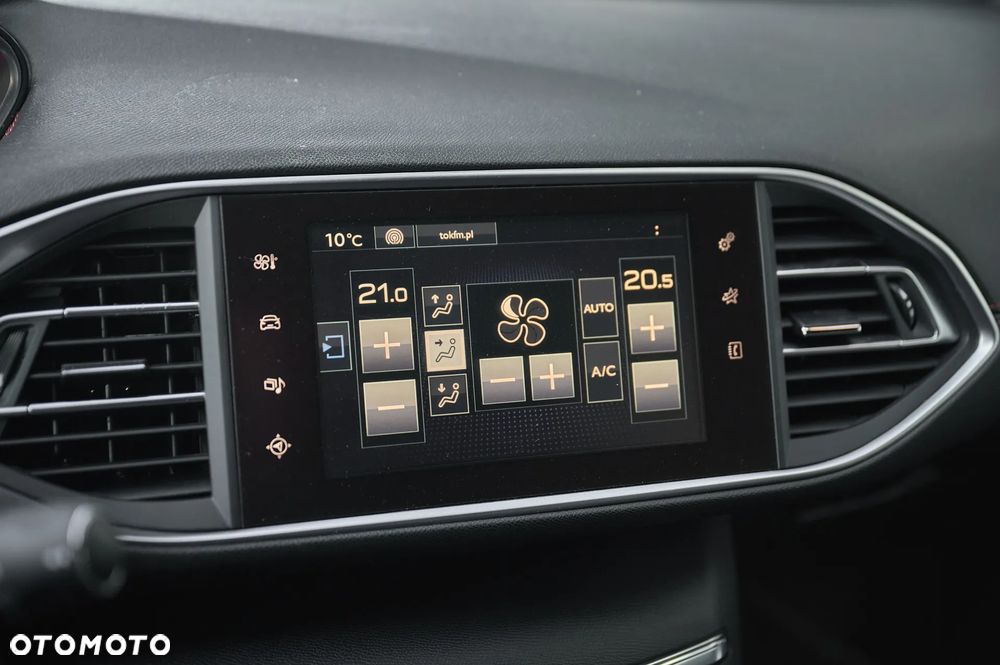 Peugeot 308 - 30