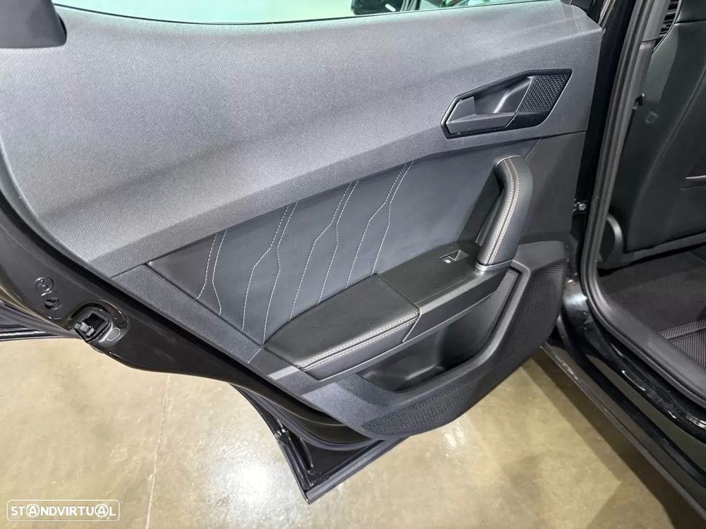 Cupra Formentor 1.4 e-Hybrid DSG VZ - 32