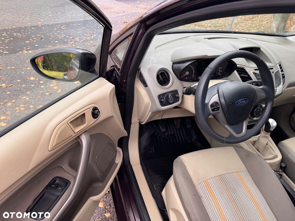 Ford Fiesta - 17
