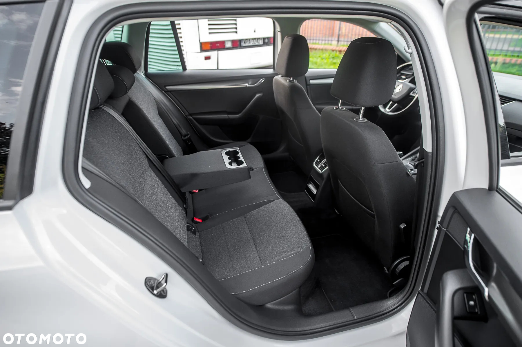 Skoda Octavia Combi 2.0 TSI 4x4 DSG Soleil - 32