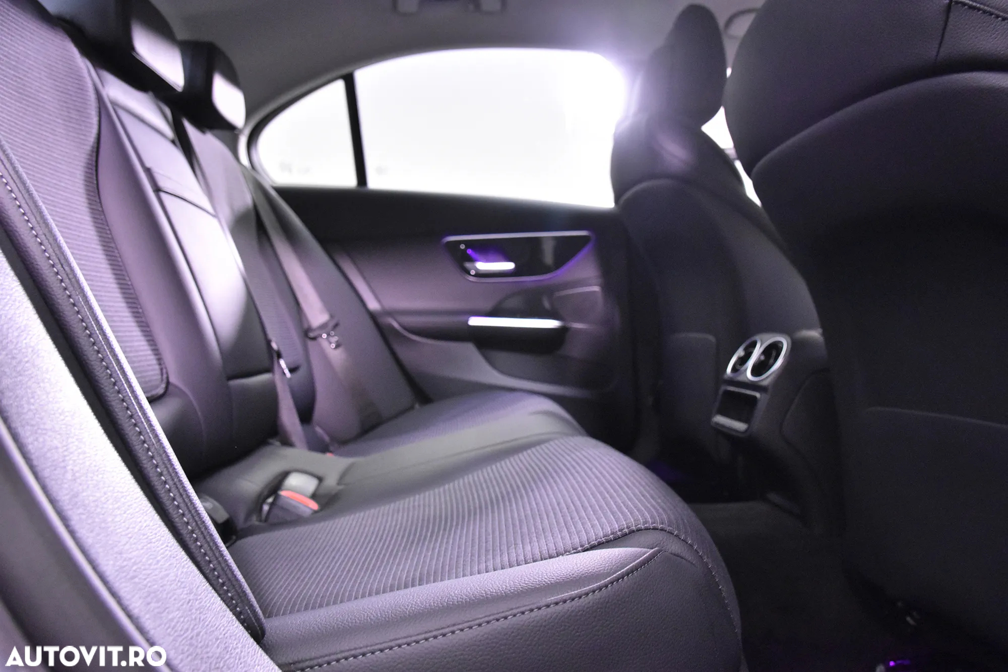Mercedes-Benz C 220 d MHEV - 13