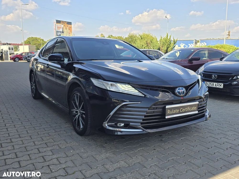 Toyota Camry 2023 photo 3