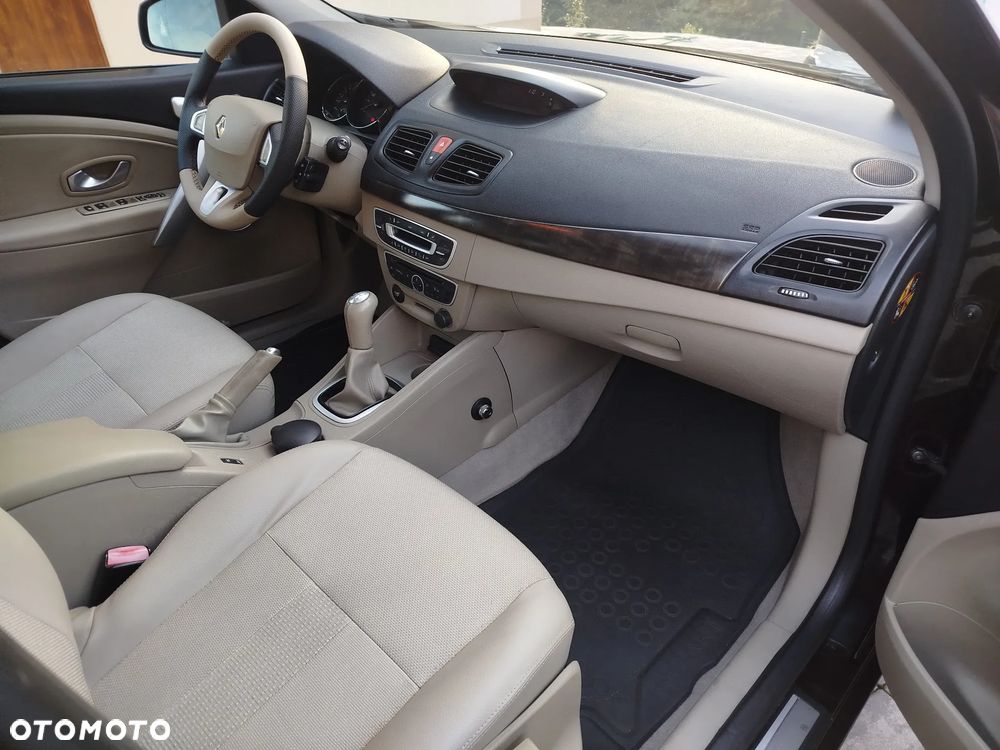 Renault Fluence 1.6 16V Privilege - 7