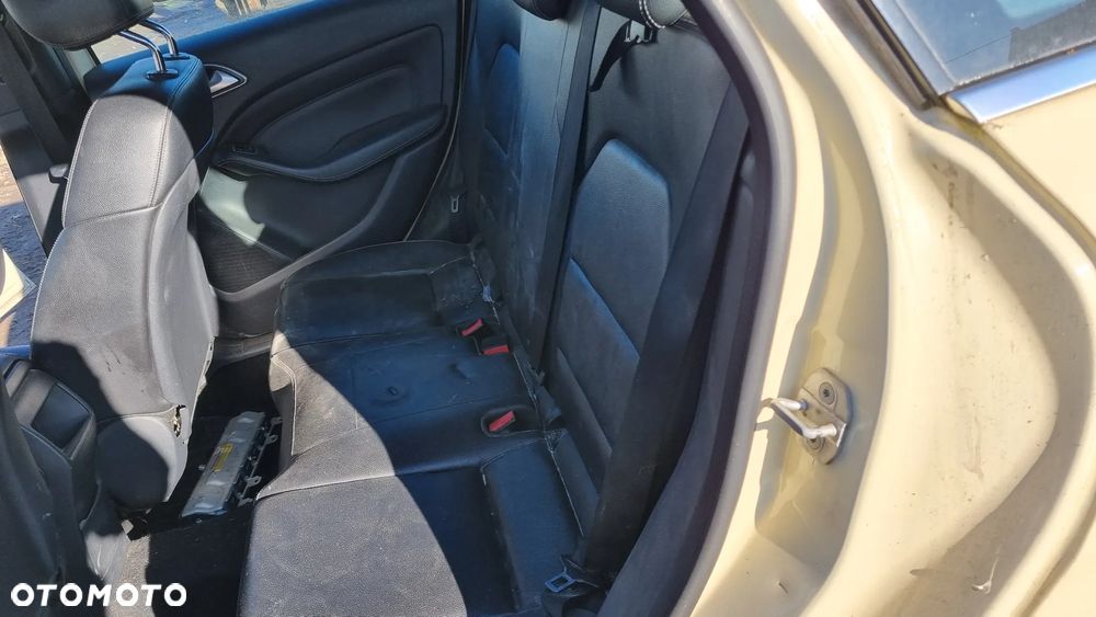 Mercedes-Benz Klasa B - 25