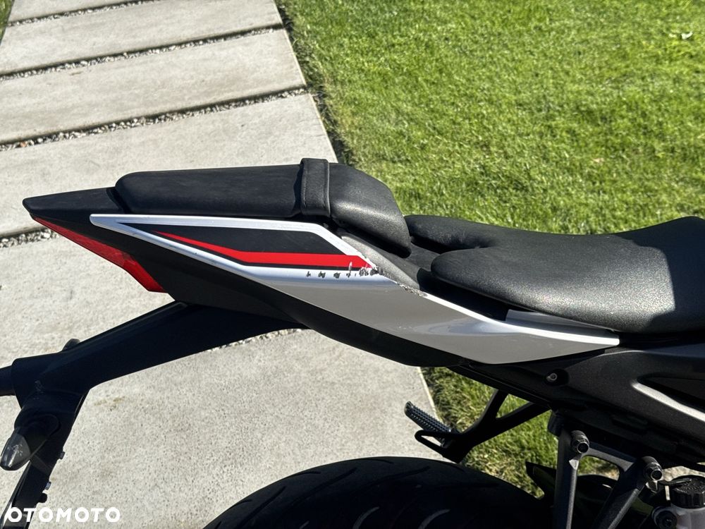 Yamaha R125 - 12
