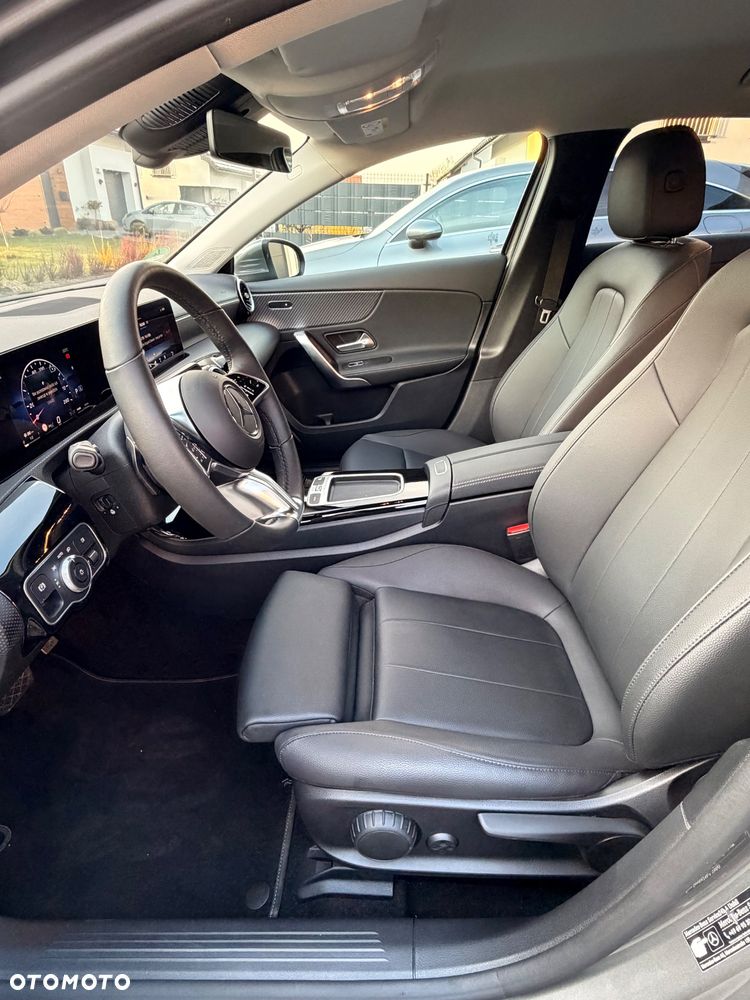 Mercedes-Benz Klasa A 180 7G-DCT Style - 15