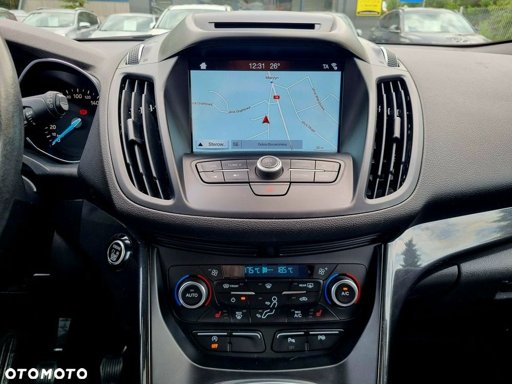 Ford Kuga 1.5 EcoBoost 2x4 Titanium - 18