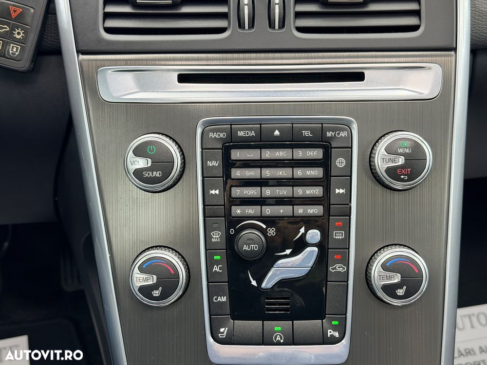 Volvo XC 60 D3 Start-Stop Kinetic - 25