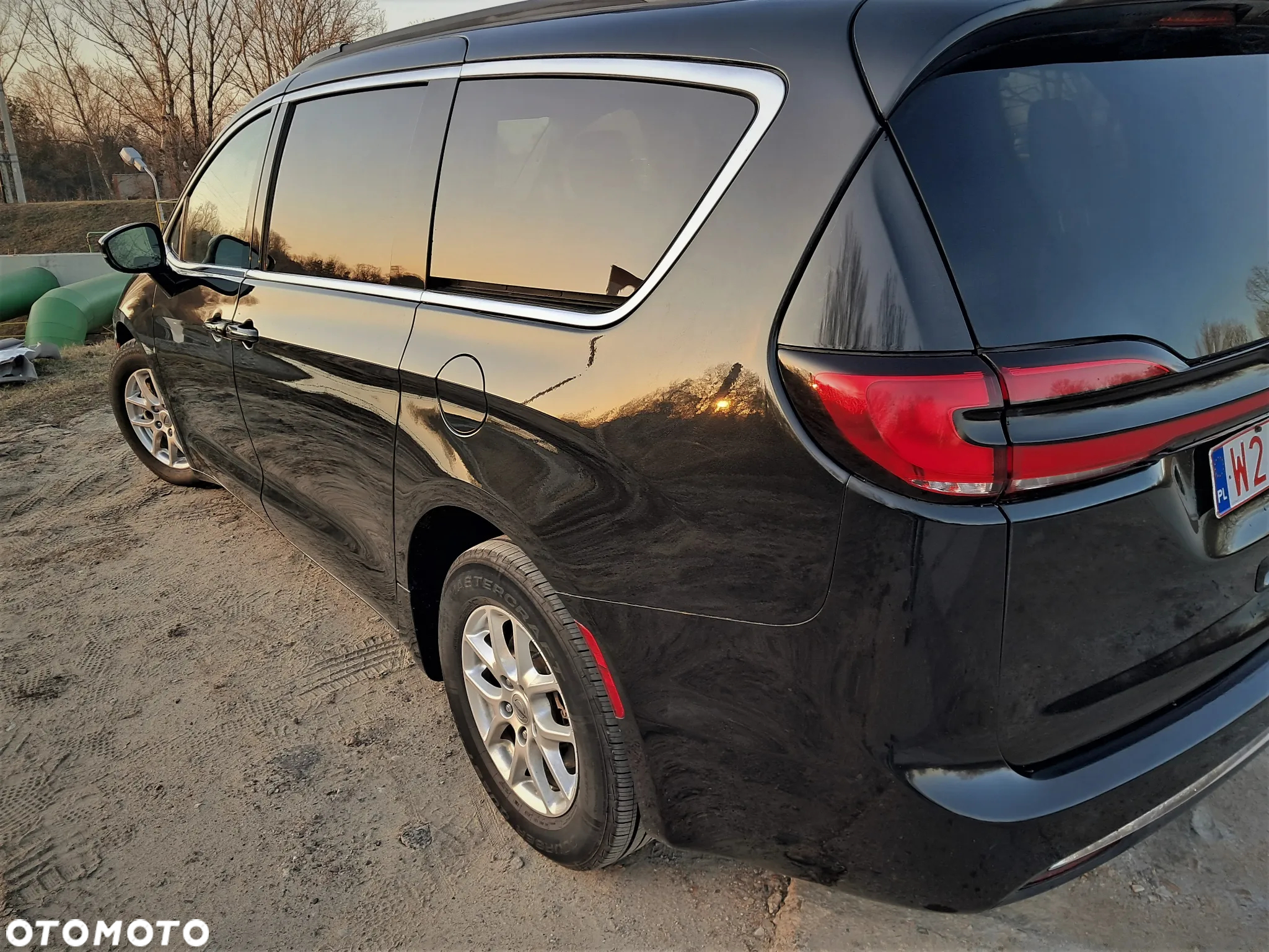 Chrysler Pacifica - 3