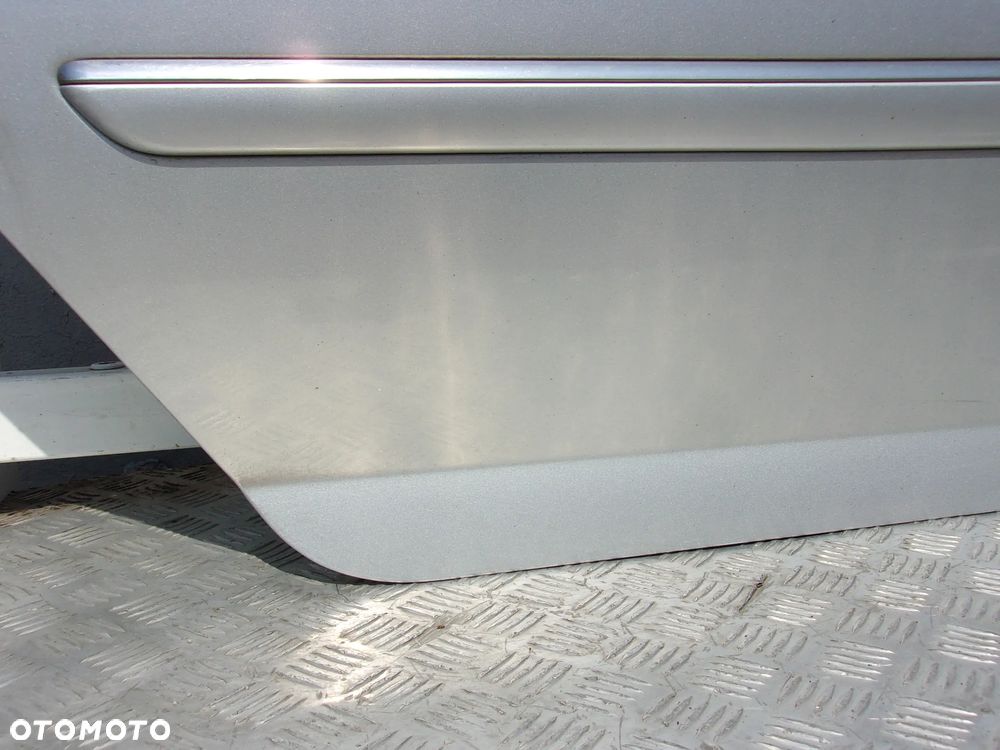 Peugeot 407 SW kombi drzwi prawy tył EZRC - 3