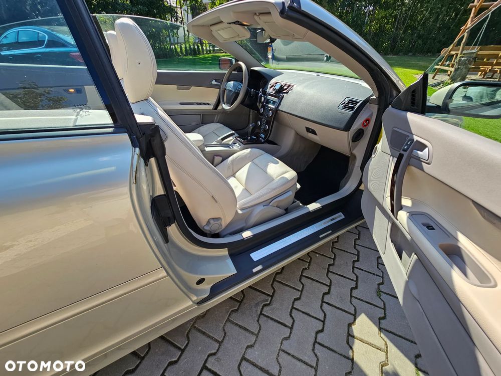 Volvo C70 2.4D5 Summum - 9