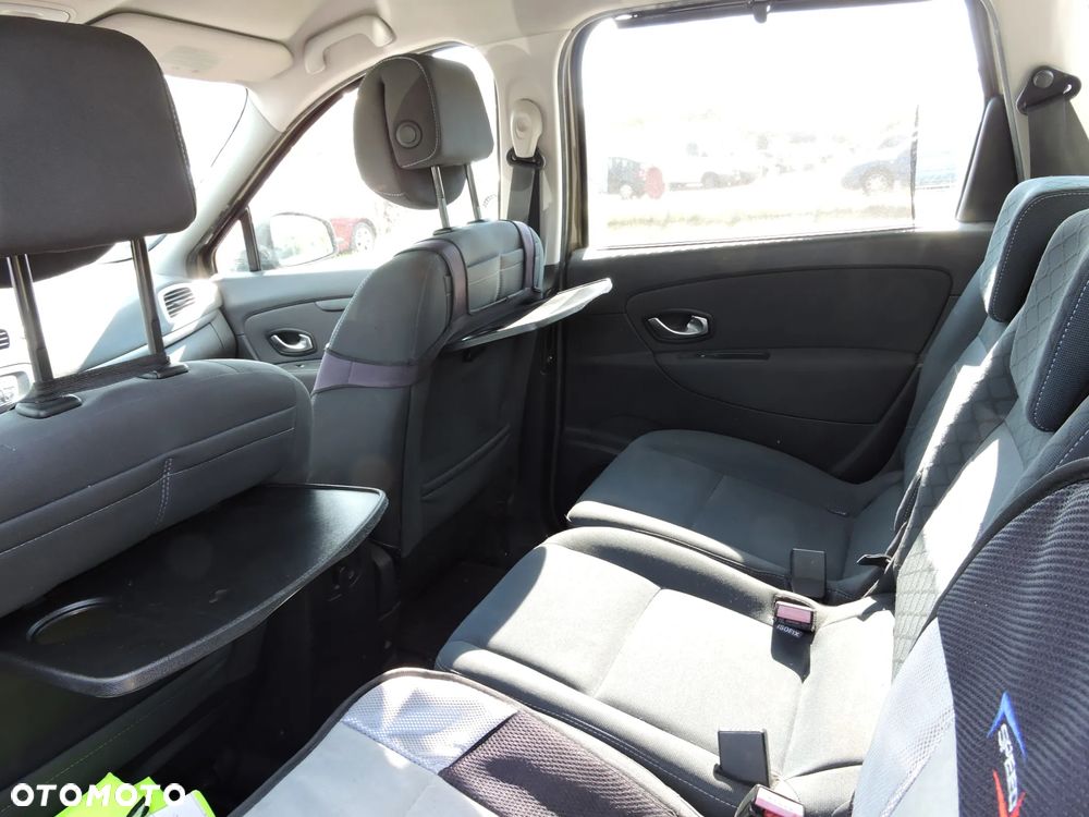 Renault Scenic 1.6 16V 110 Dynamique - 3