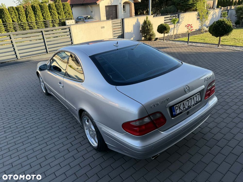 Mercedes-Benz CLK - 10