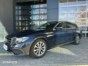 Mercedes-Benz Klasa E 220 d 4-Matic 9G-TRONIC - 2