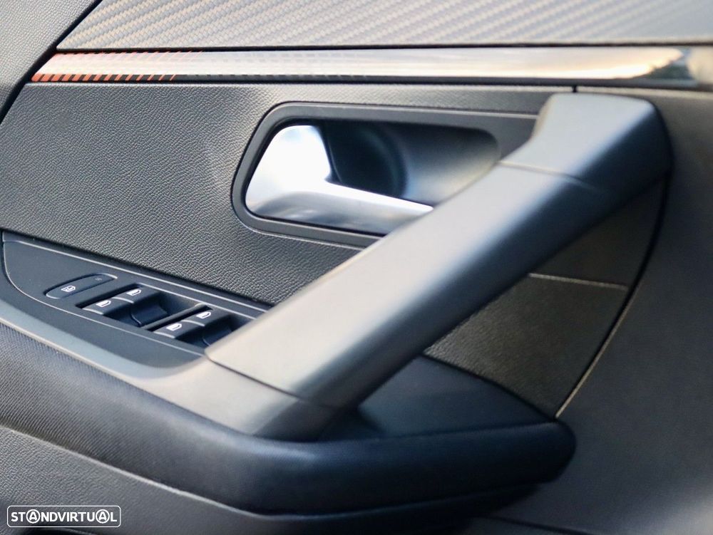 Peugeot 2008 1.2 PureTech Active Pack - 9