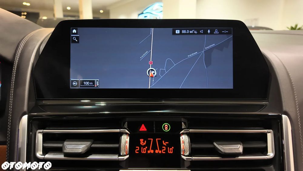 BMW Seria 8 M850i xDrive - 27