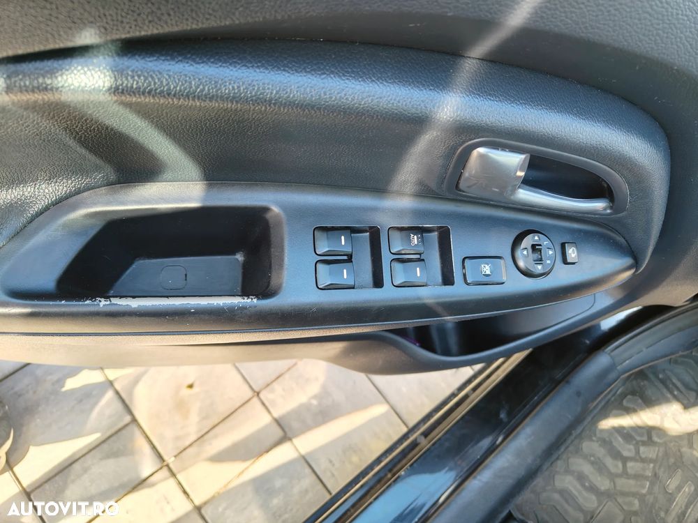 Kia Rio 1.4 DSL Base - 5