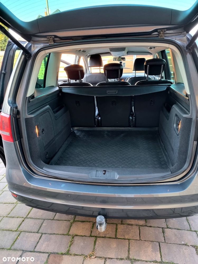 Volkswagen Sharan 2.0 TDI Highline - 8