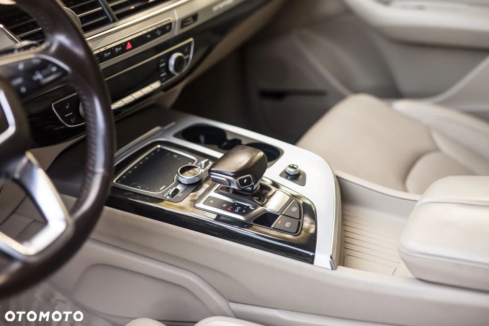 Audi Q7 3.0 TDI ultra Quattro Tiptronic - 16