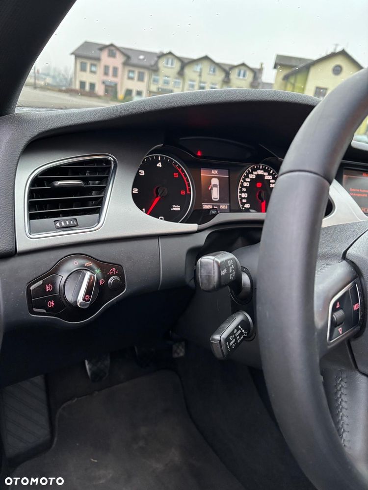 Audi A4 Avant 2.0 TDI - 14