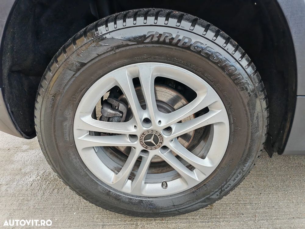 Mercedes-Benz GLB 220 d 8G-DCT - 9