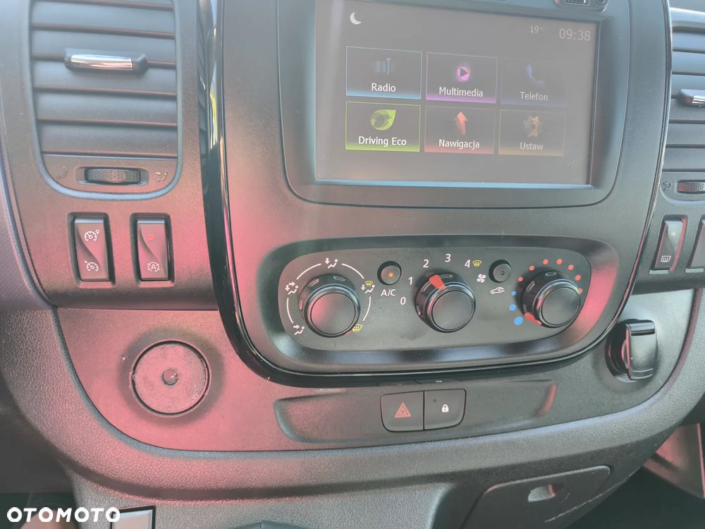 Opel Vivaro - 25