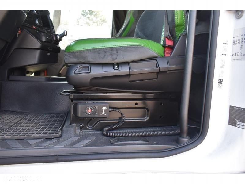 Mercedes-Benz Actros - 20