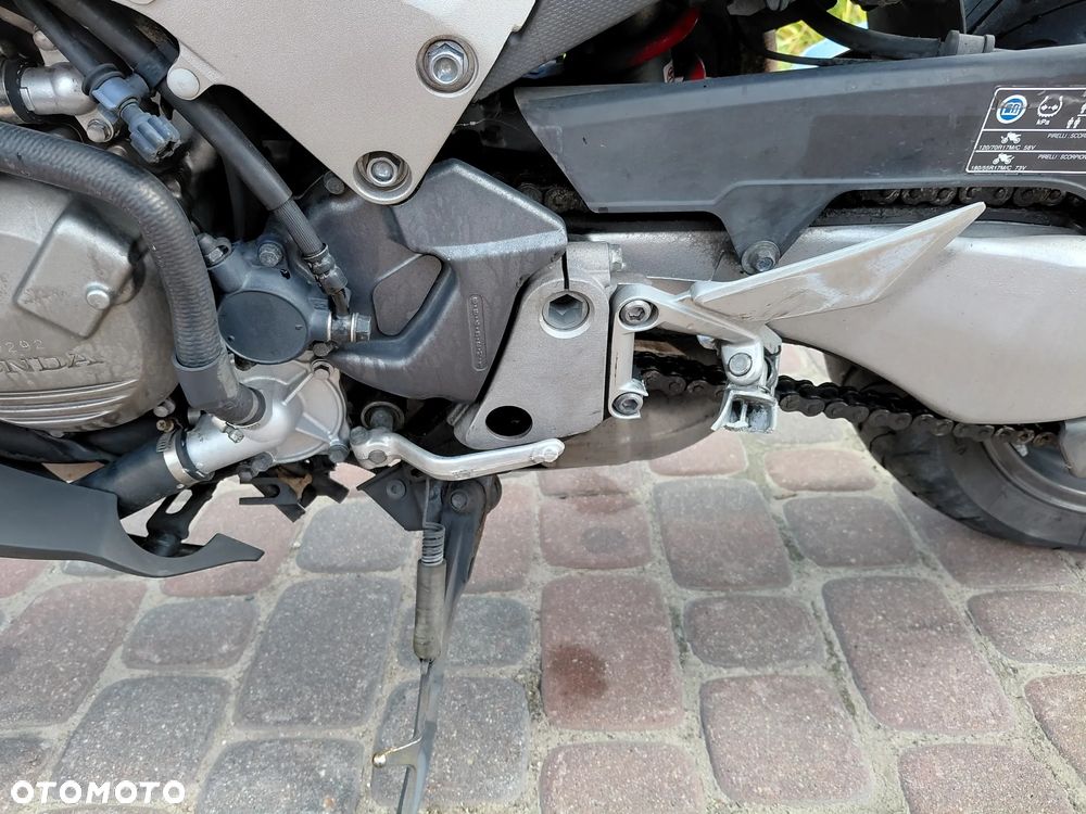 Honda Inny - 25