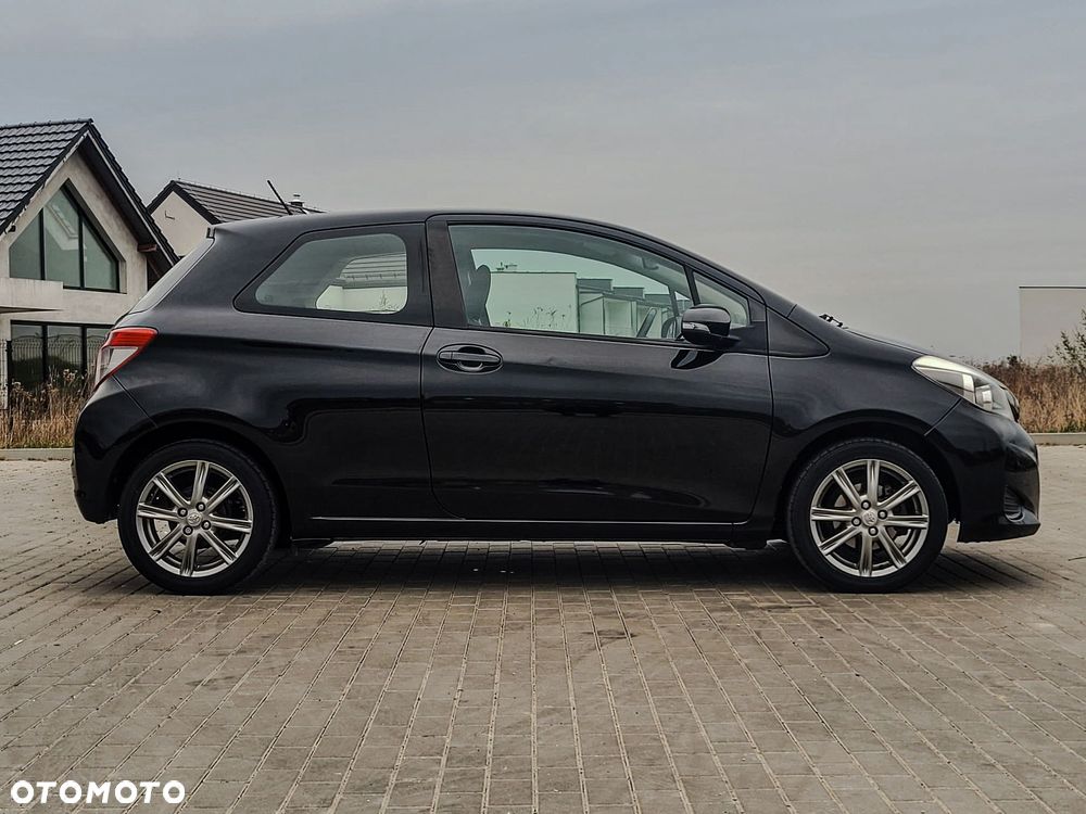 Toyota Yaris 1.33 Premium - 5