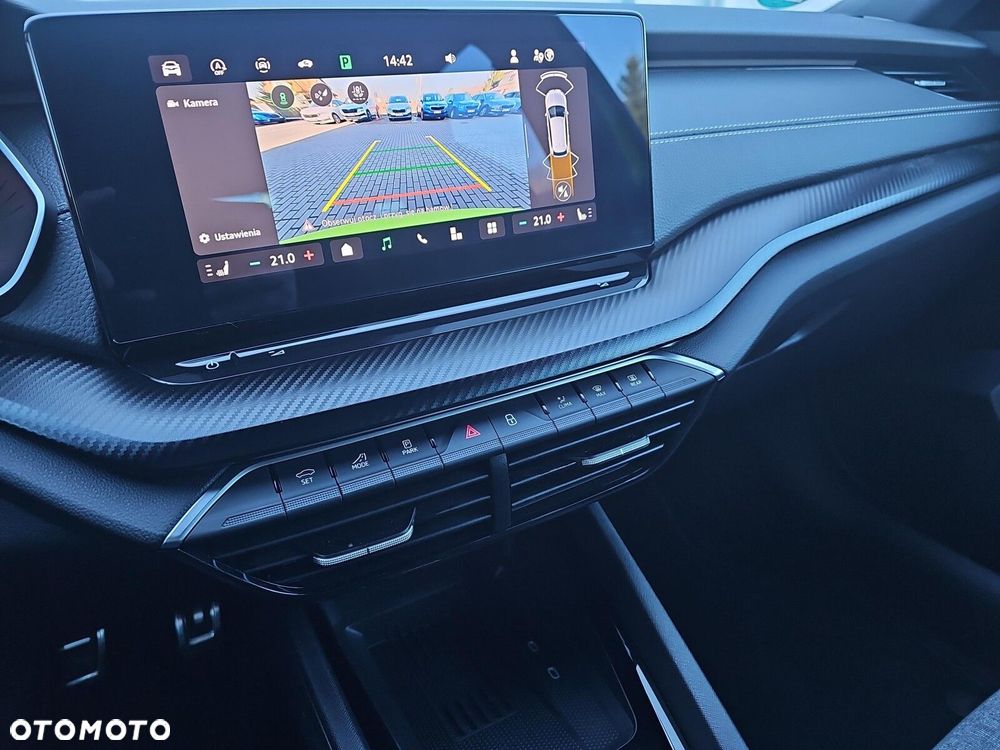 Skoda Octavia 2.0 TDI Sportline DSG - 23