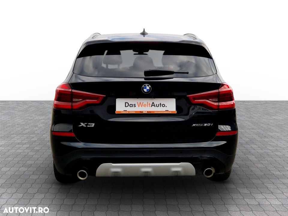 BMW X3 xDrive30i AT - 8