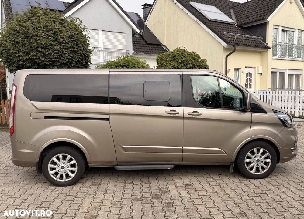 Ford Tourneo Custom - 8