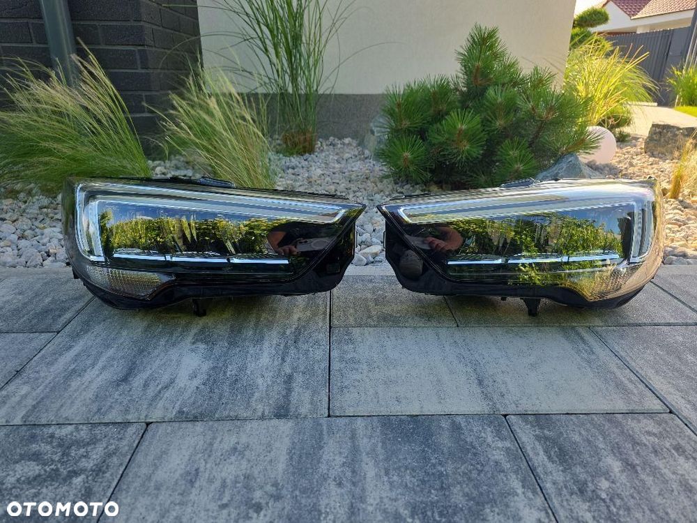 OPEL CROSSLAND X LIFT Lampy przód Kompletne Full Led YQ00709680 YQ00709880 - 1