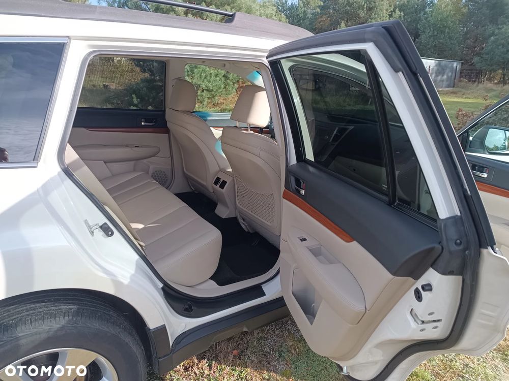 Subaru Outback 2.5i Lineartronic Comfort - 9