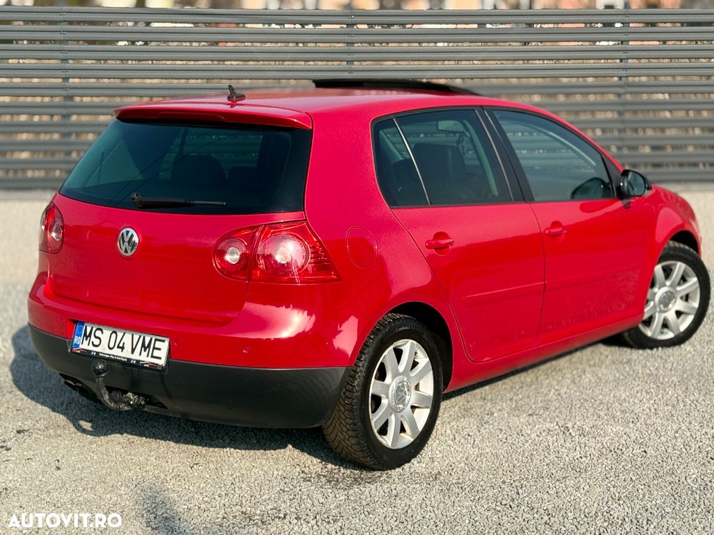 Volkswagen Golf 2.0 TDI 4Motion Sportline - 3