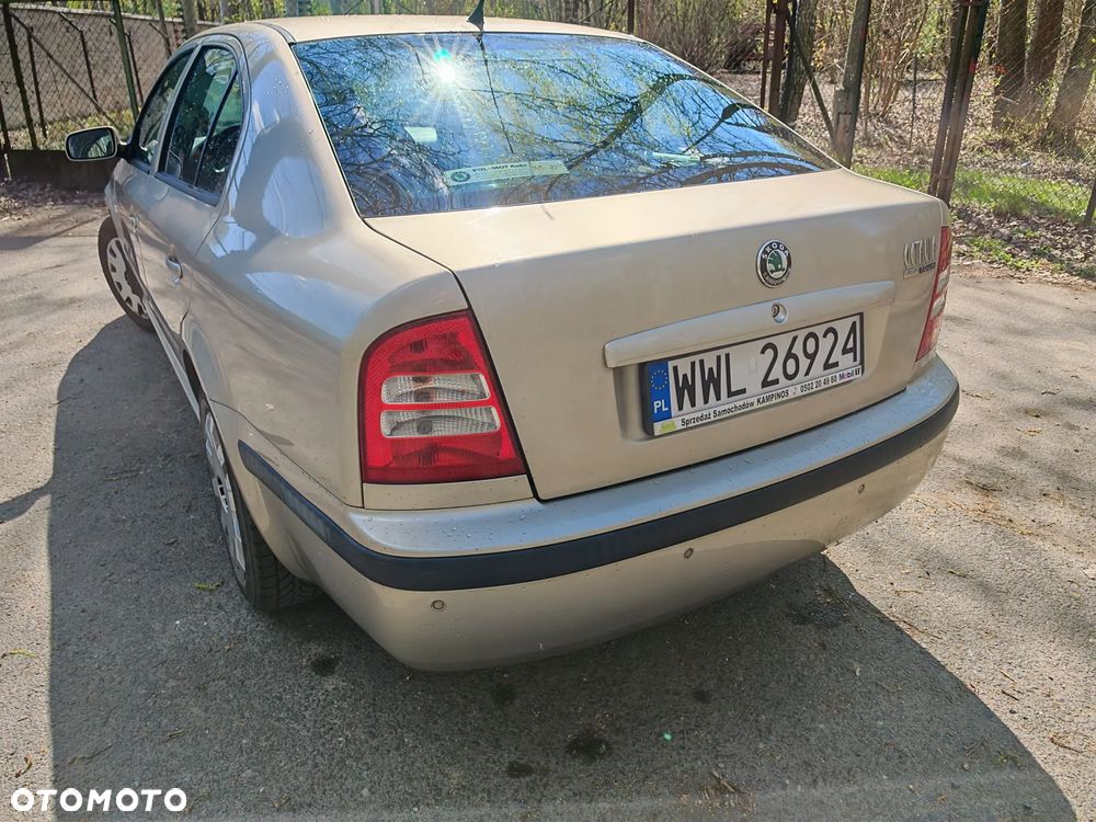 Skoda Octavia 1.6 Tour - 2