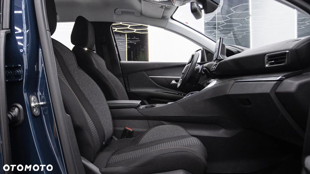 Peugeot 3008 1.2 PureTech mHEV Active Pack S&S e-DCS6 - 18