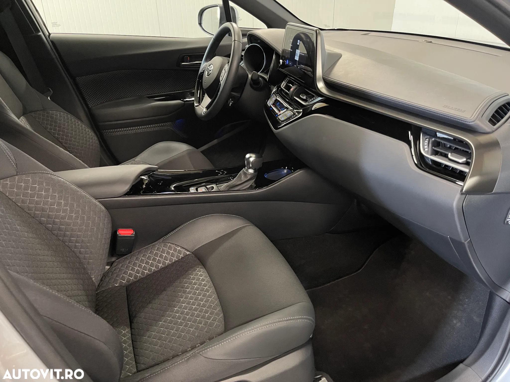 Toyota C-HR 2.0 HSD 184 CP 4x2 CVT Style - 10