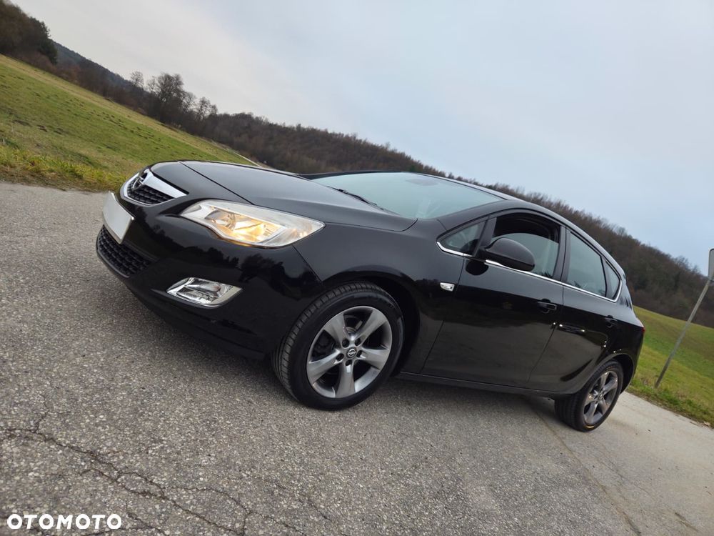 Opel Astra 1.7 CDTI Enjoy - 11