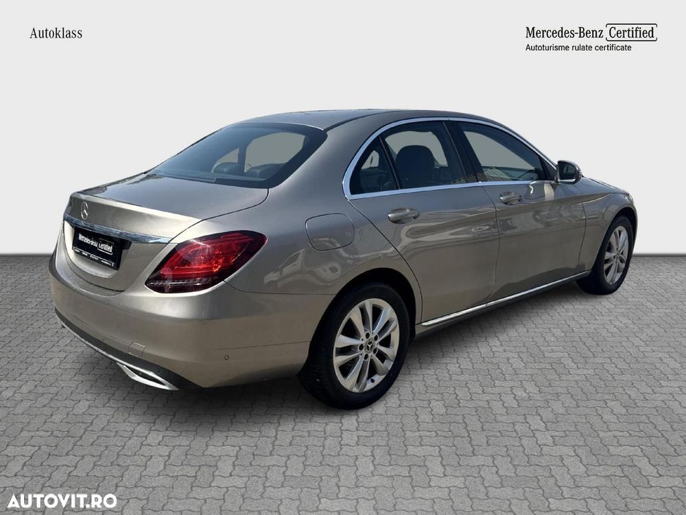 Mercedes-Benz C - 6