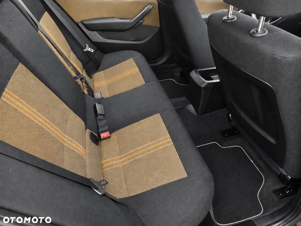 BMW X1 sDrive18i xLine - 23