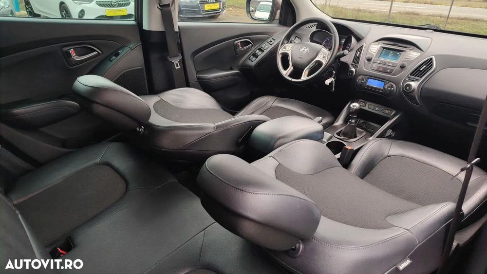 Hyundai ix35 2.0 CRDI 4WD Premium - 16